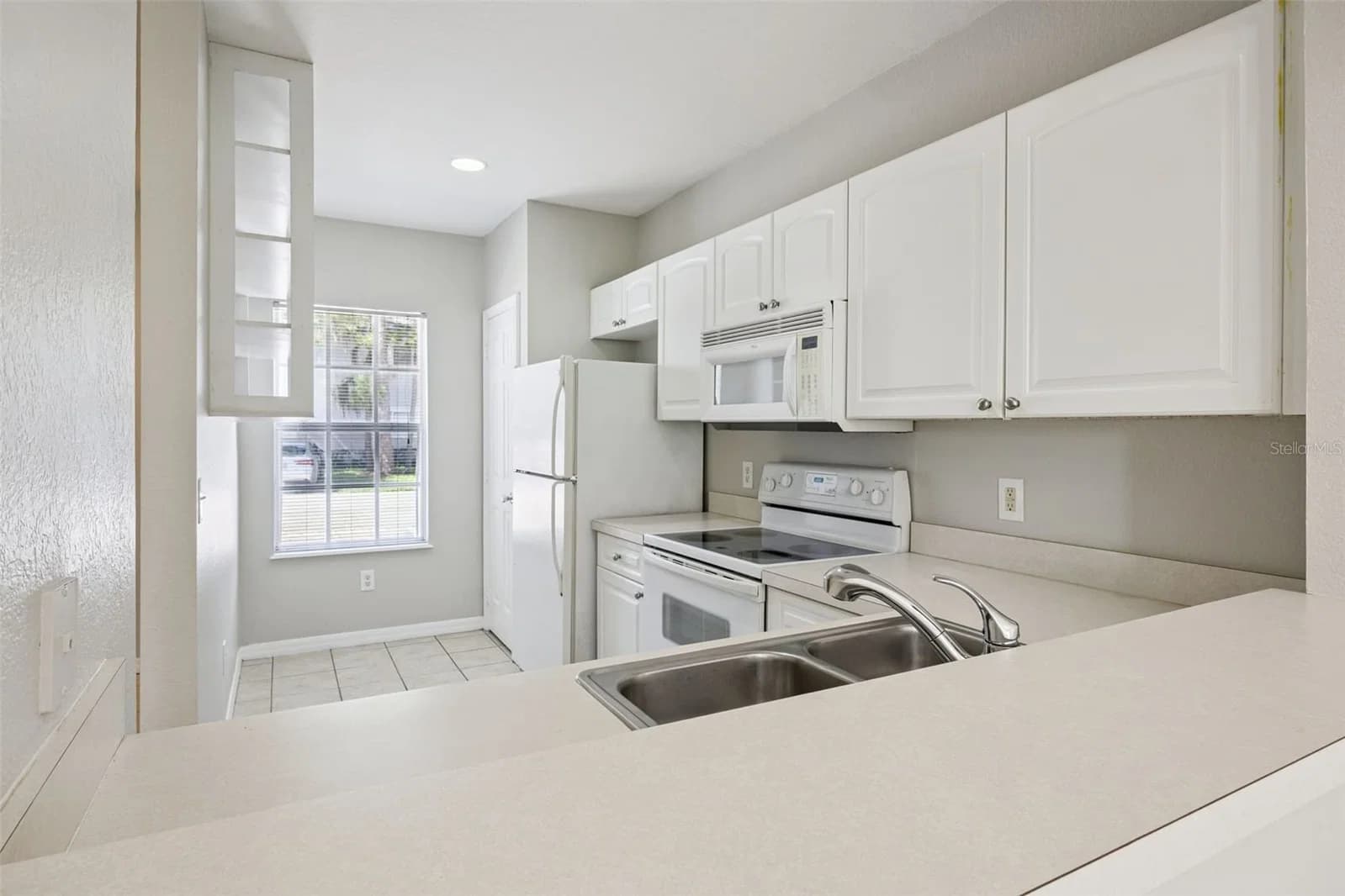 4175 PLANTATION COVE Drive
