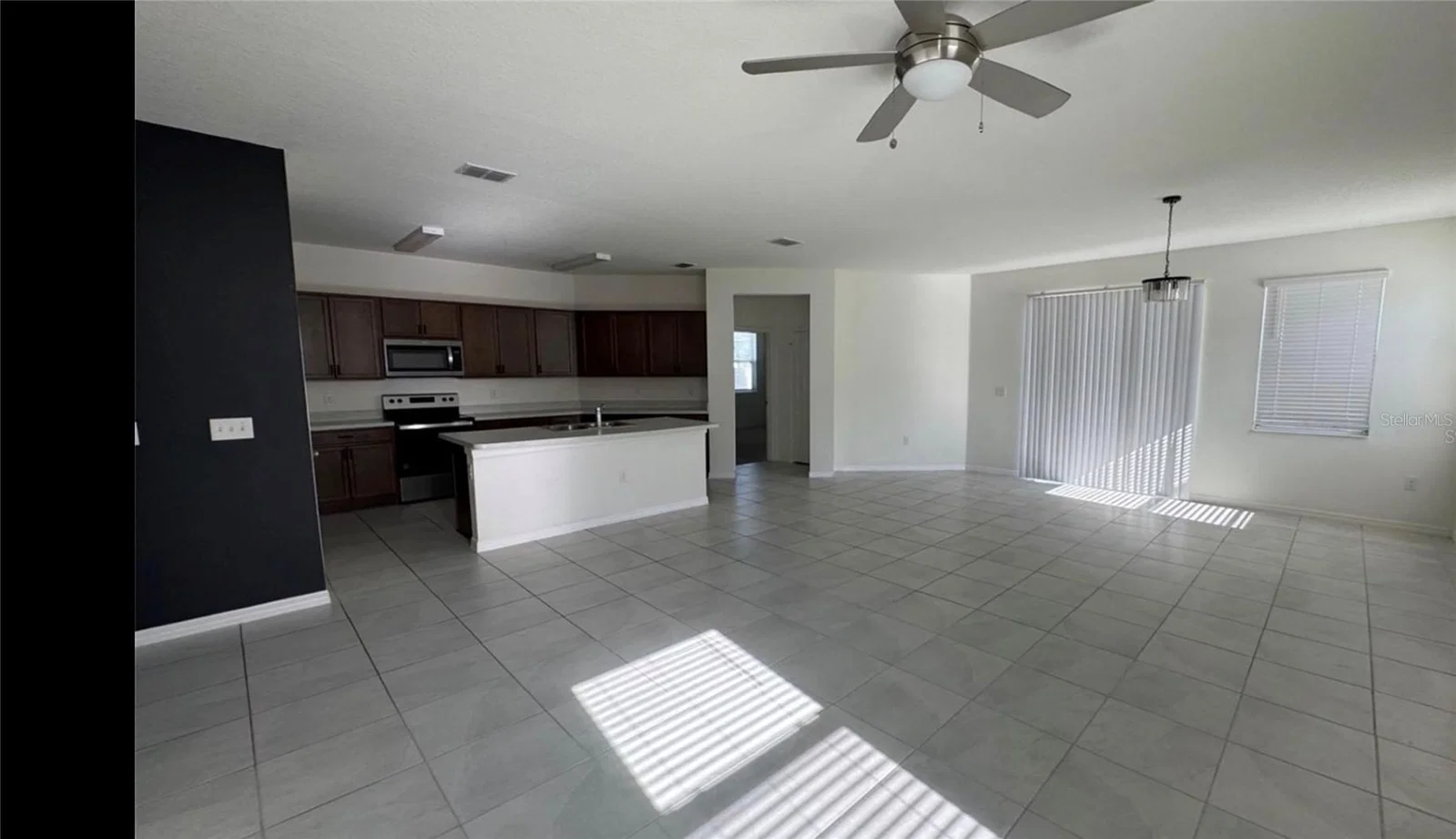 7054 CRUZ Court