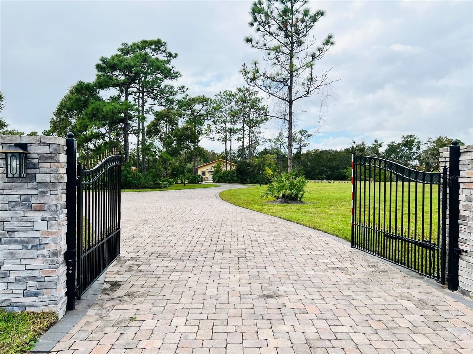 Photo 4 of 6778 NEW HOPE Road #A