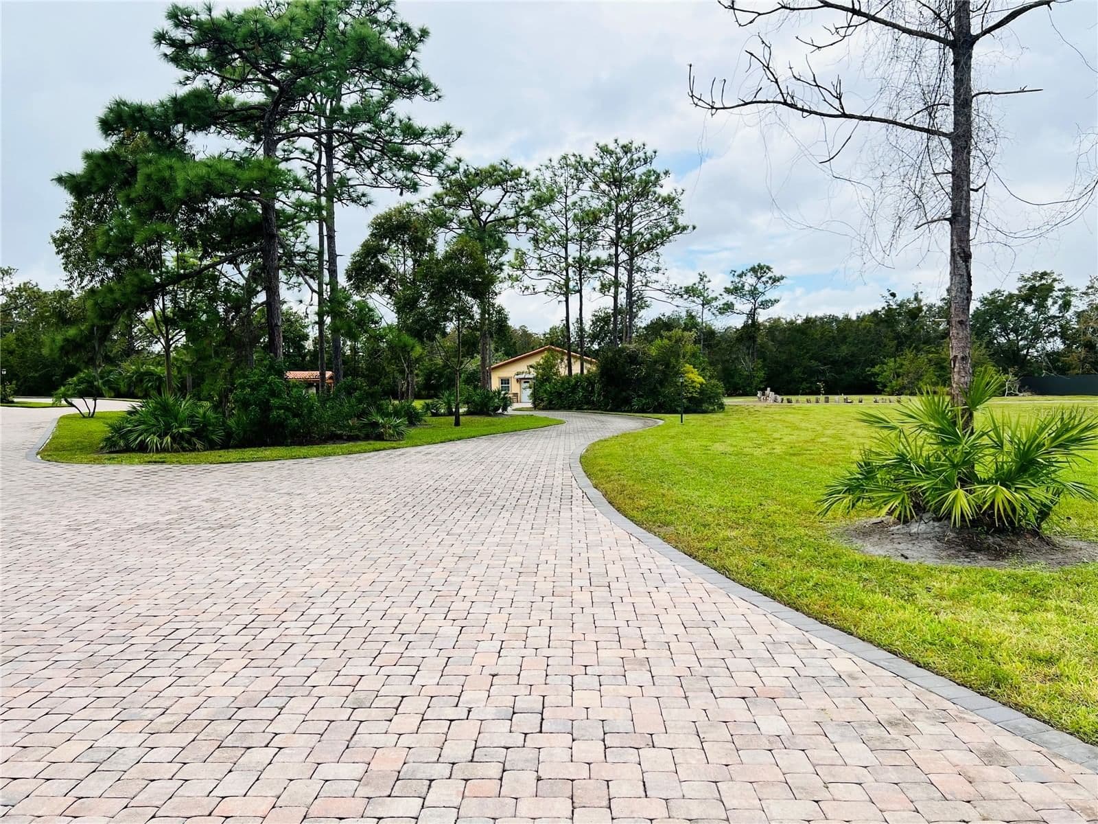 Photo 5 of 6778 NEW HOPE Road #A