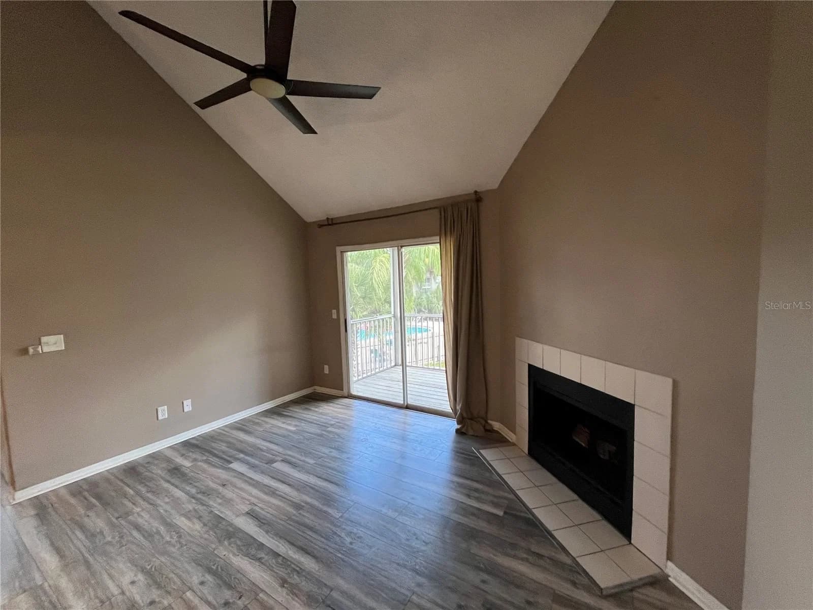 Photo 4 of 6088 WESTGATE Drive #202