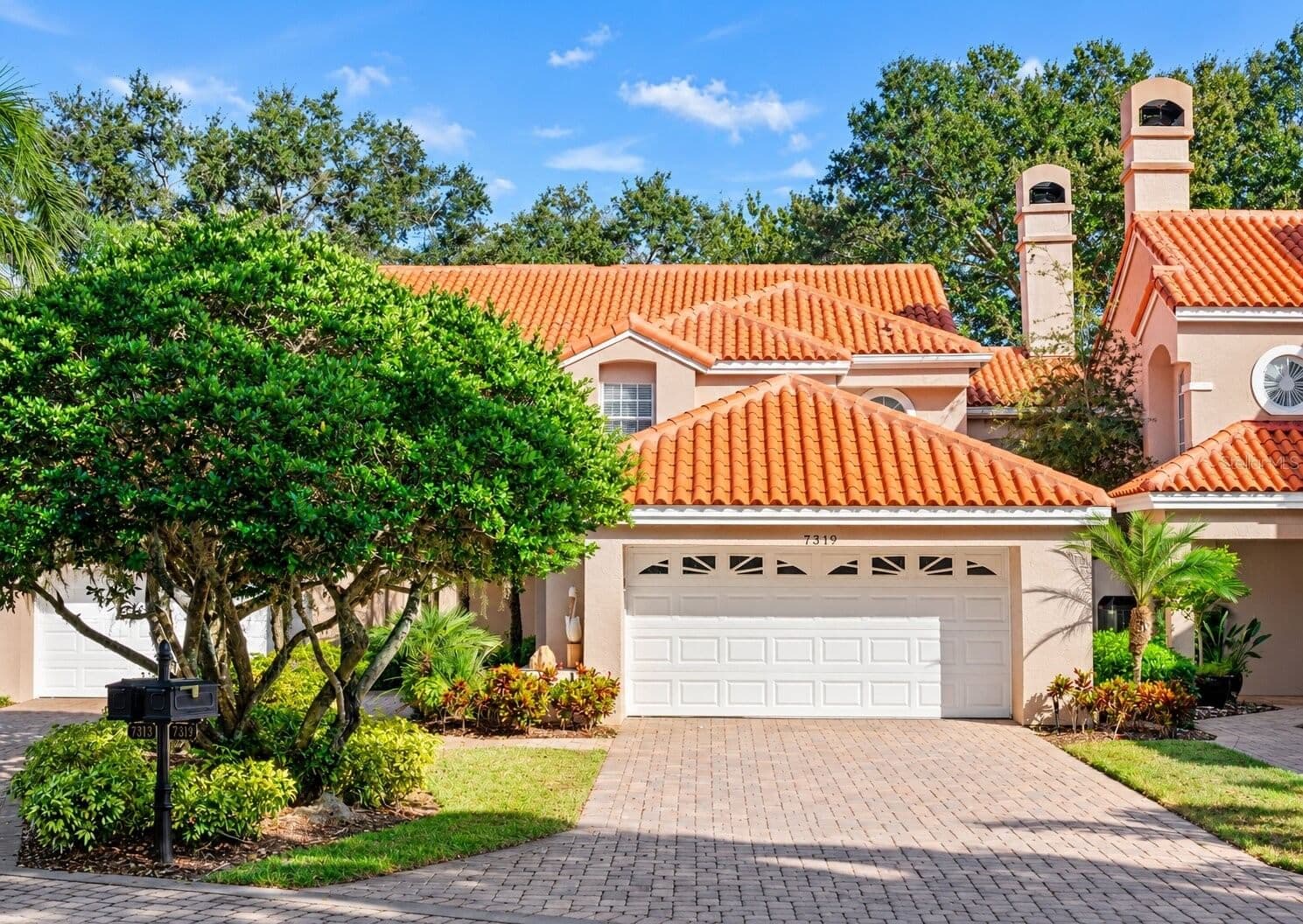 7319 SOMERSET SHORES Court