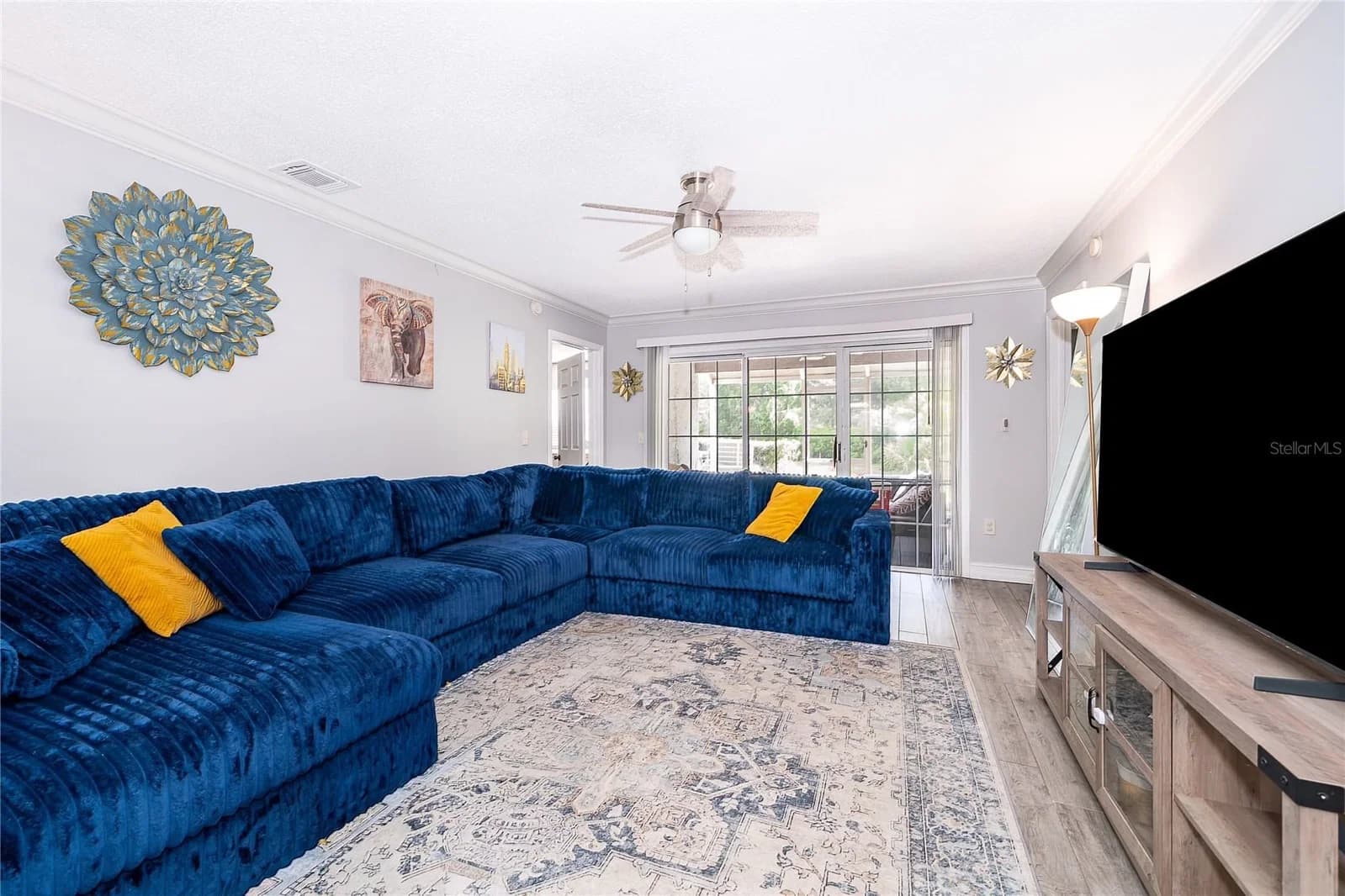 5104 CLUBSIDE Drive #5104
