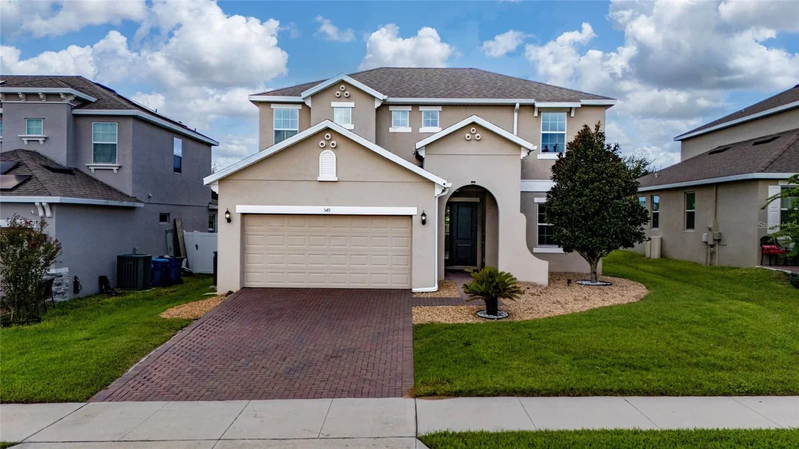 549 SAPPHIRE Drive