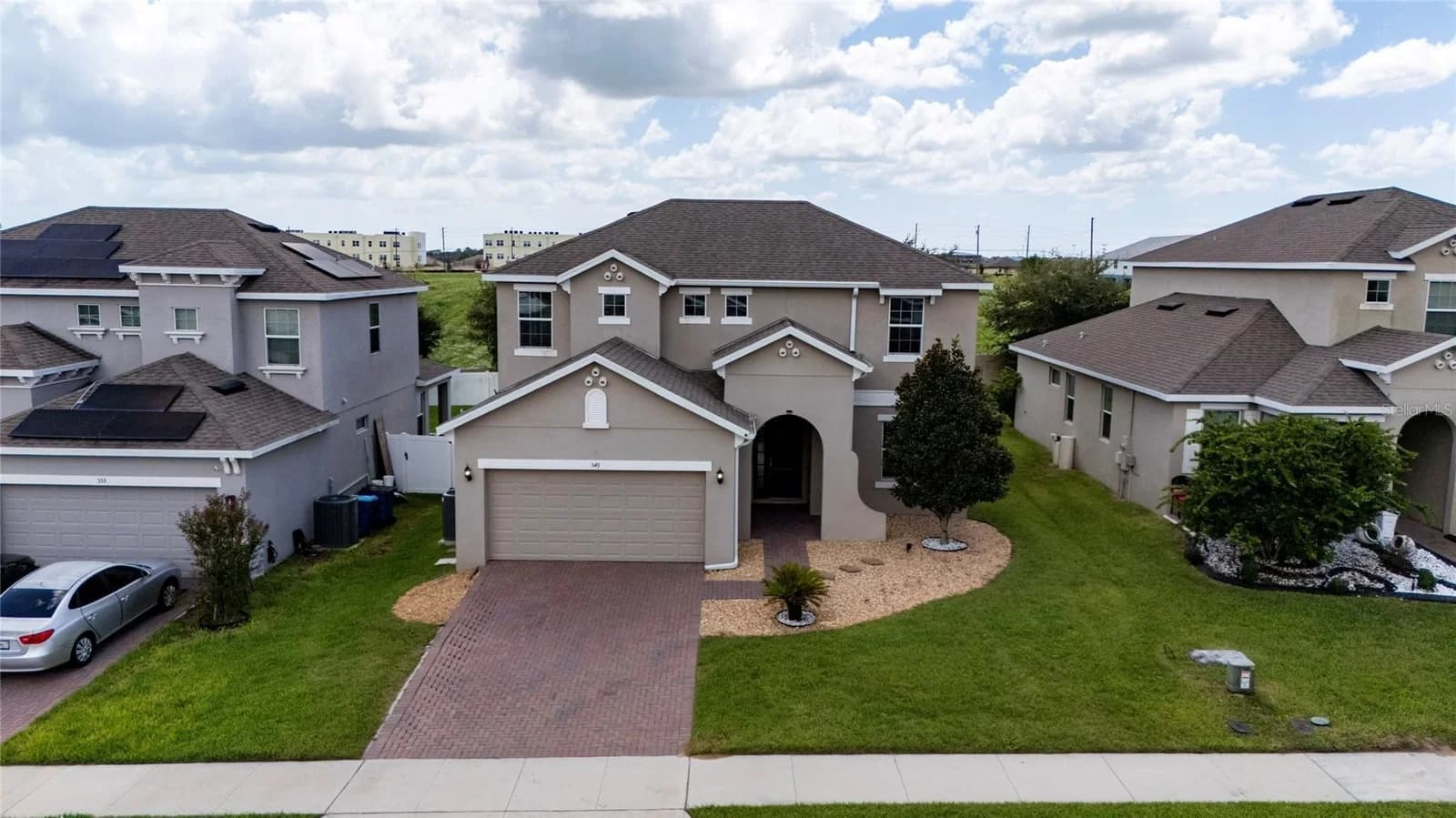 549 SAPPHIRE Drive