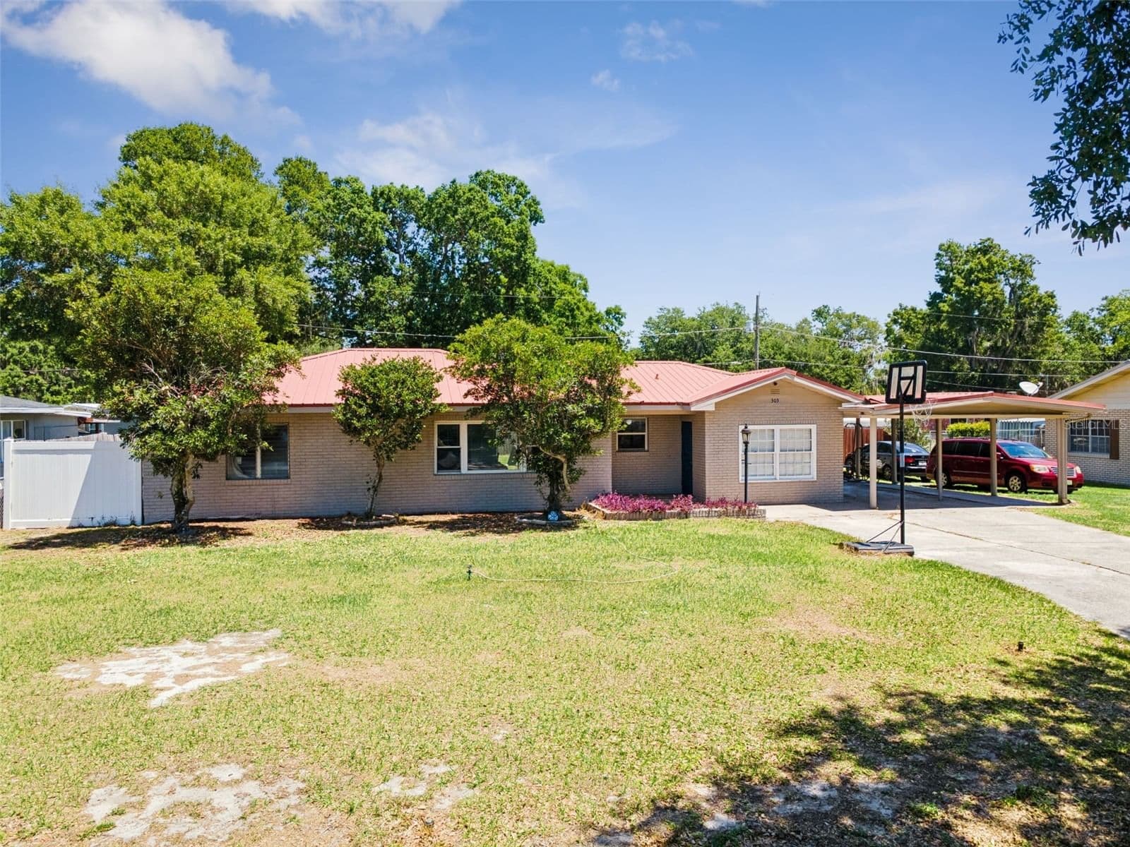 303 GRANADA Road