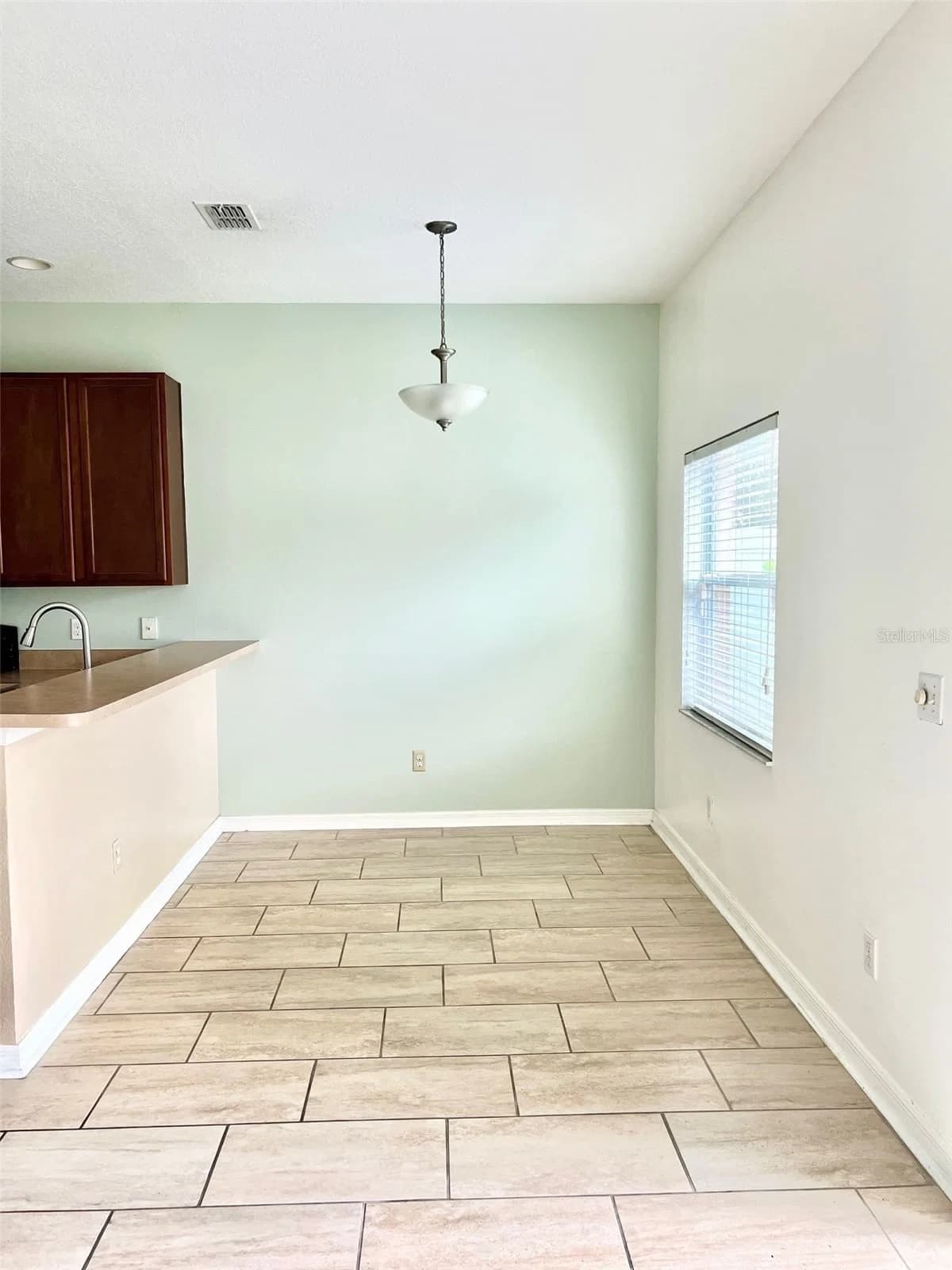 Photo 4 of 12137 CITRUSWOOD Drive