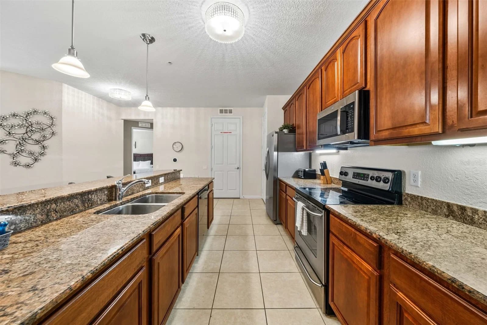 5037 SHOREWAY Loop #202