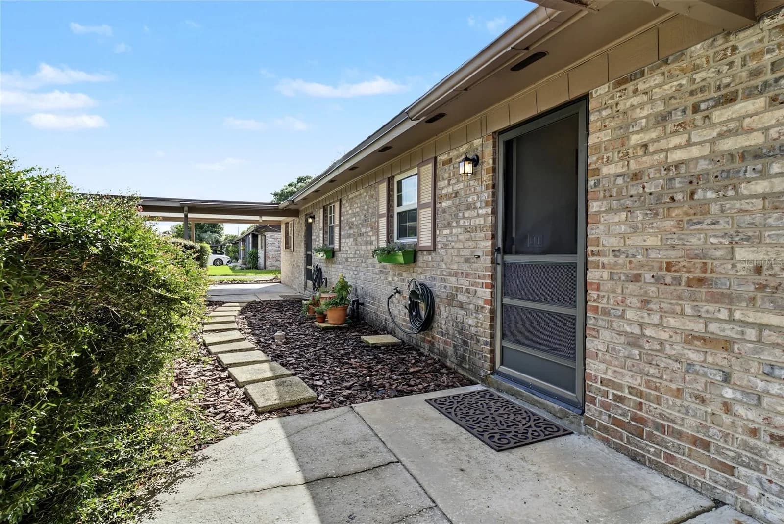 Photo 4 of 328 EVERGREEN Avenue
