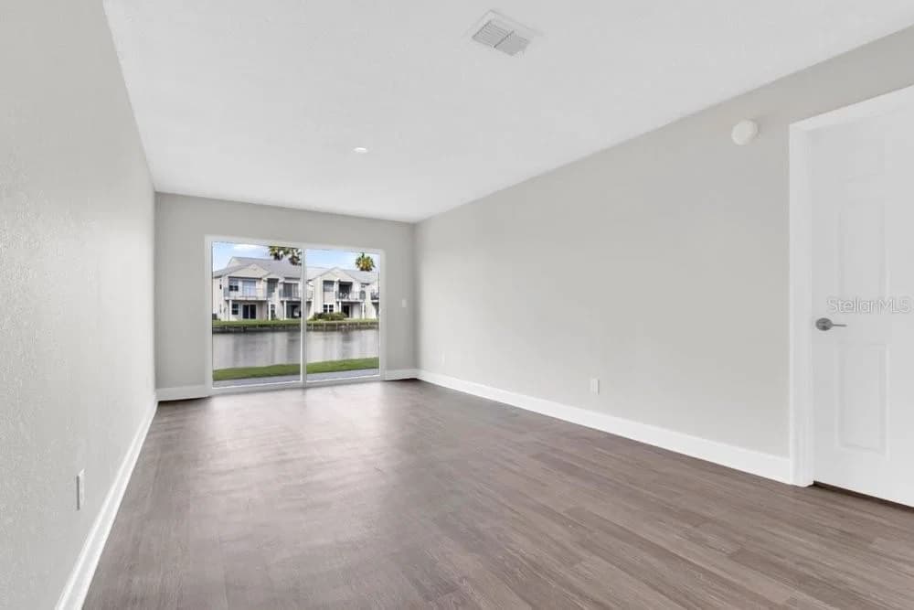 Photo 4 of 2500 WOODGATE Boulevard #104