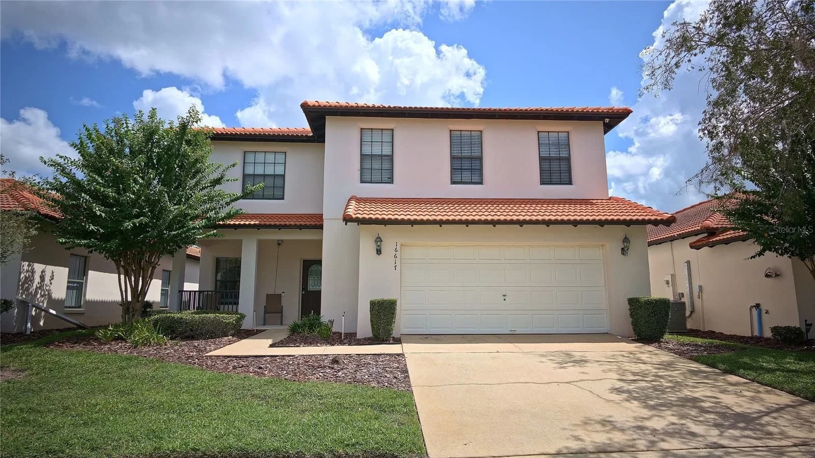 Photo 4 of 16617 CARIBBEAN BREEZE Way