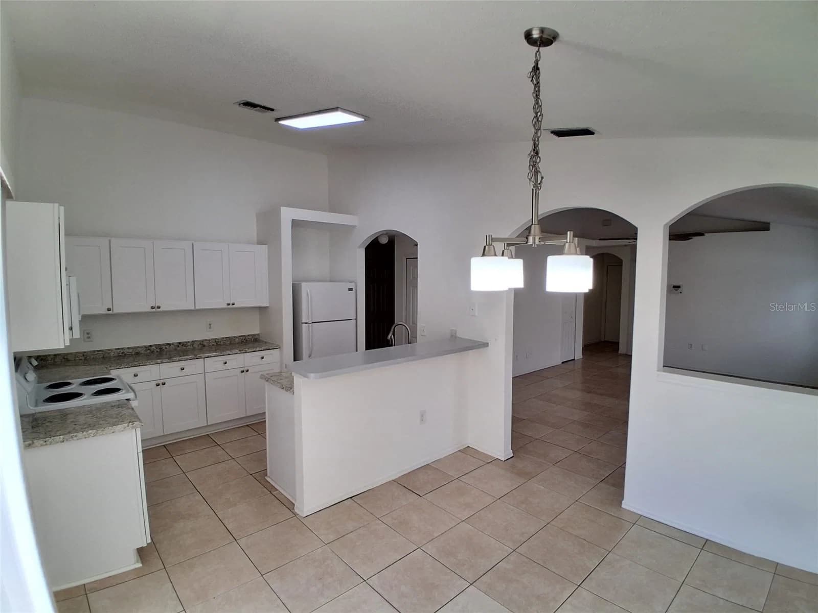 Photo 4 of 2835 PALM ISLE Way