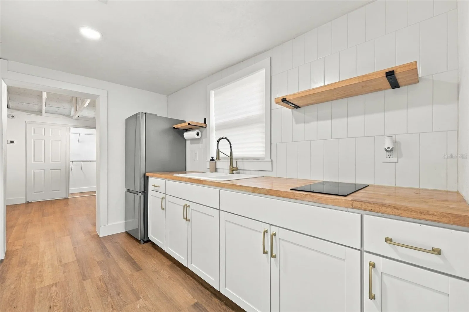Photo 4 of 1711 WHITE Avenue #B2