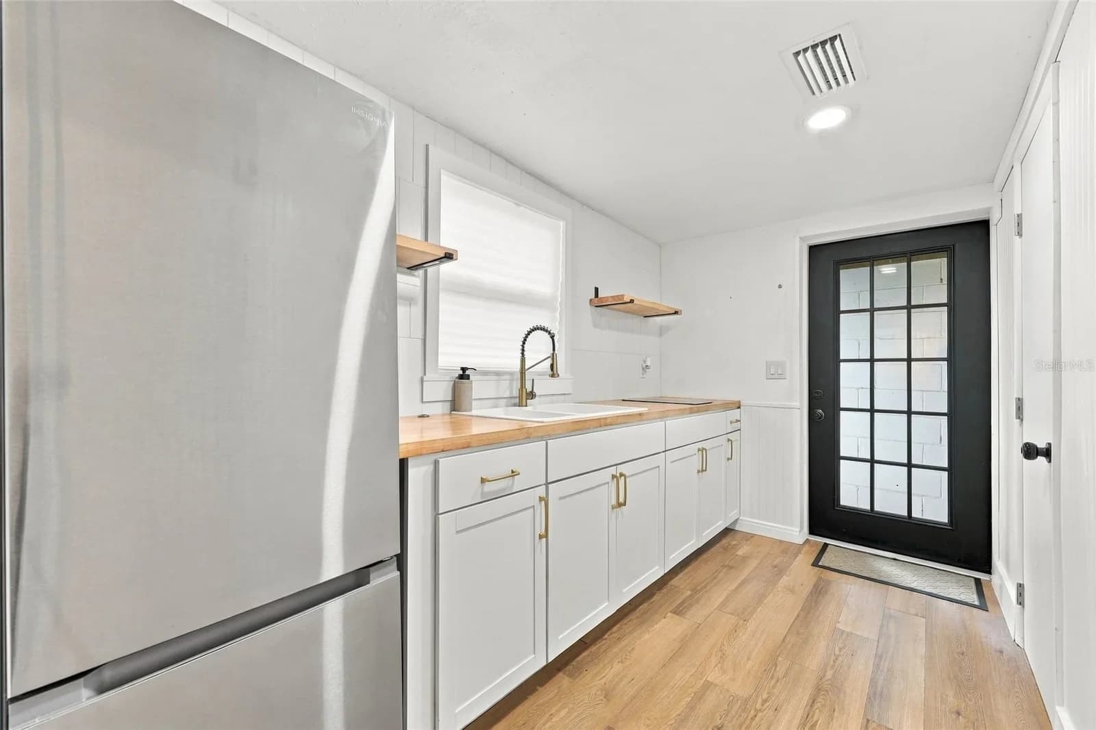Photo 5 of 1711 WHITE Avenue #B2