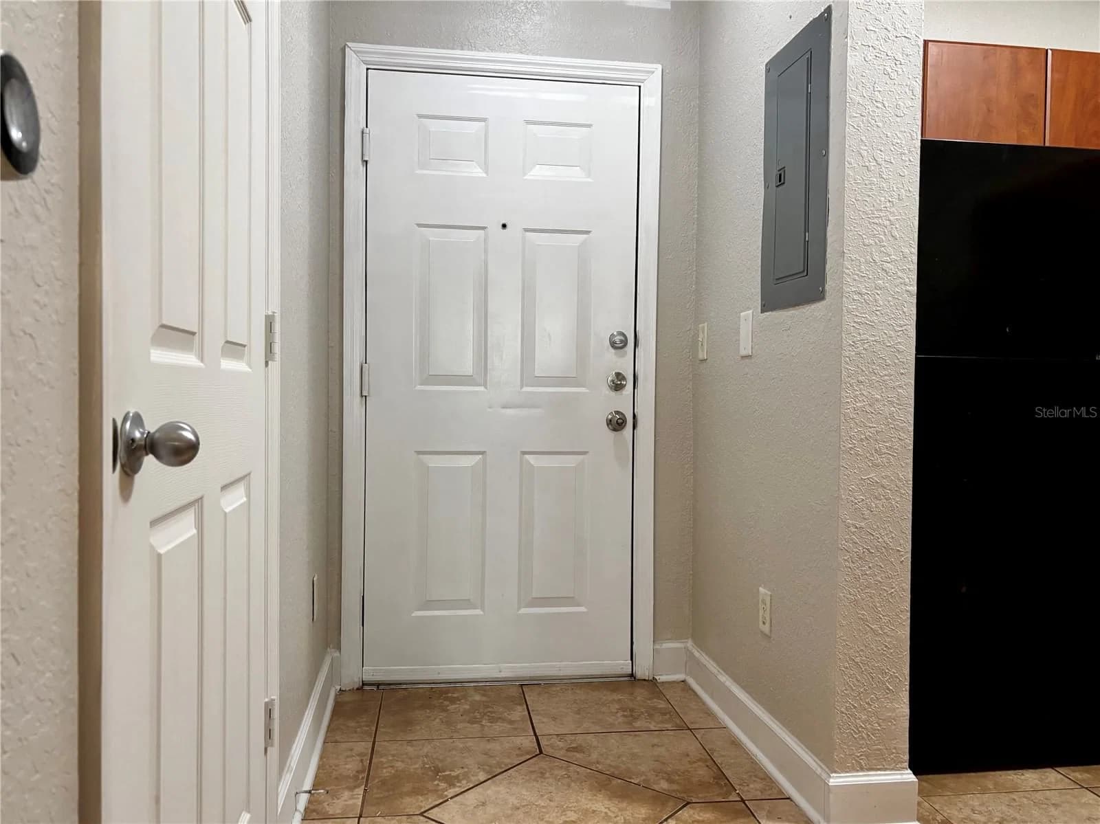 Photo 2 of 304 SOUTH Street #2019