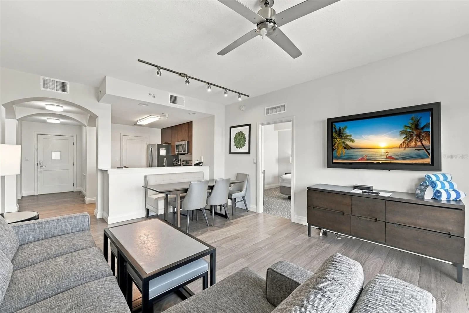 14501 GROVE RESORT Avenue #3703