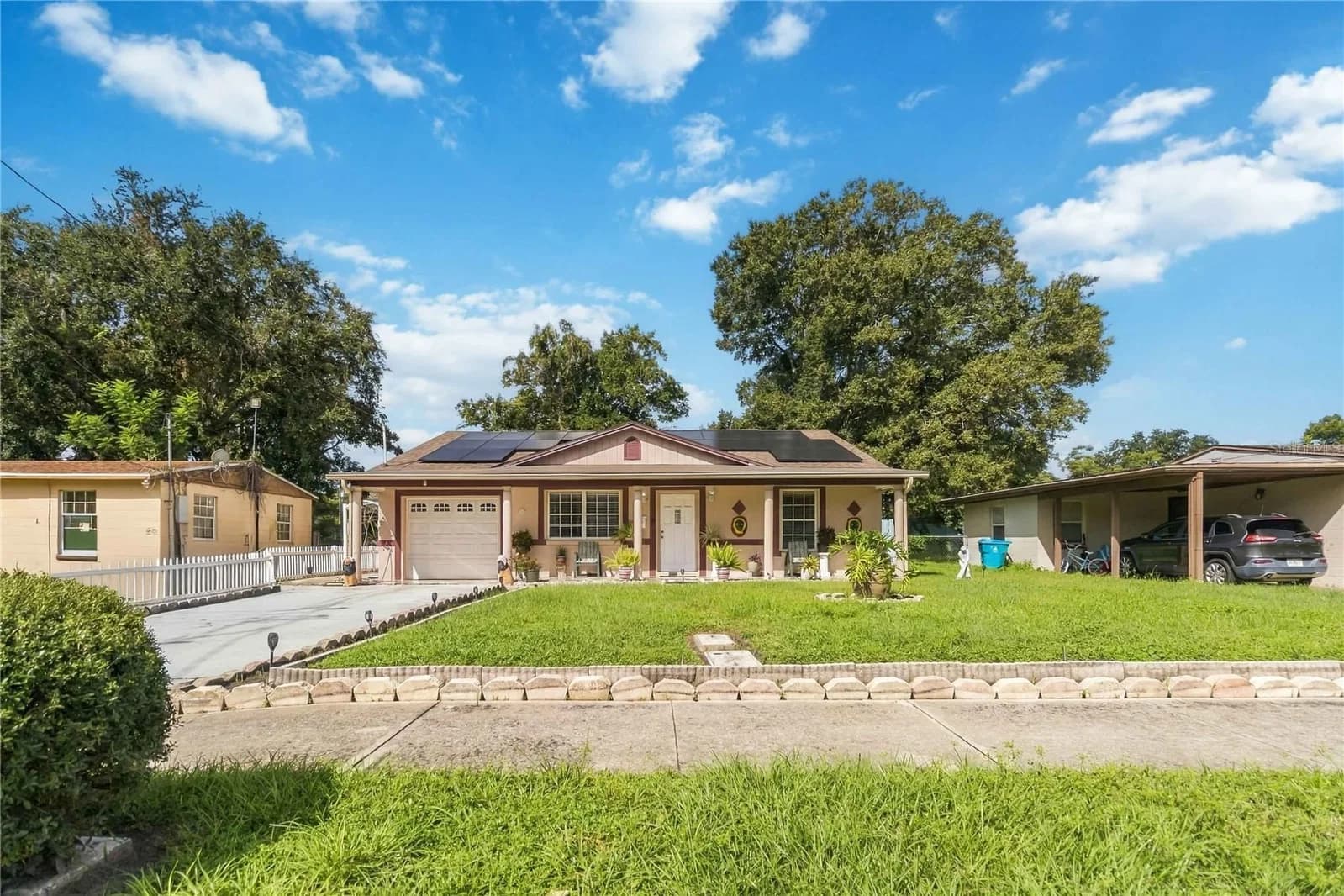 Photo 4 of 1530 GUINYARD Way