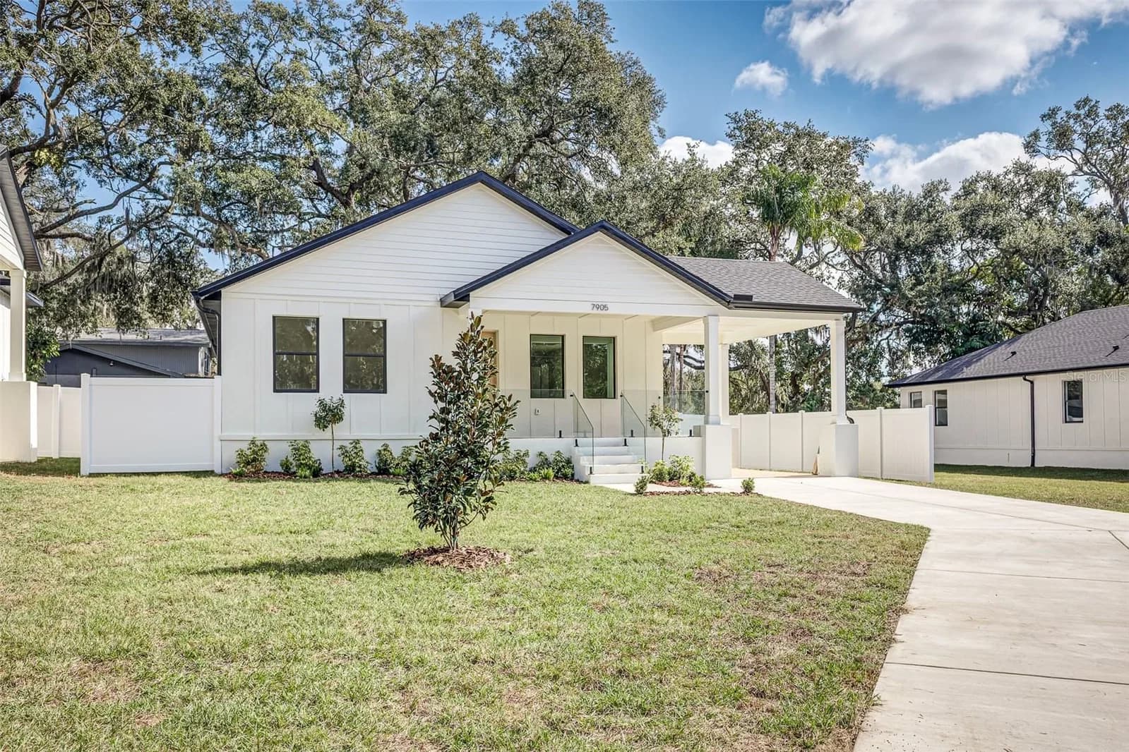 Photo 2 of 7905 GREENWOOD Avenue