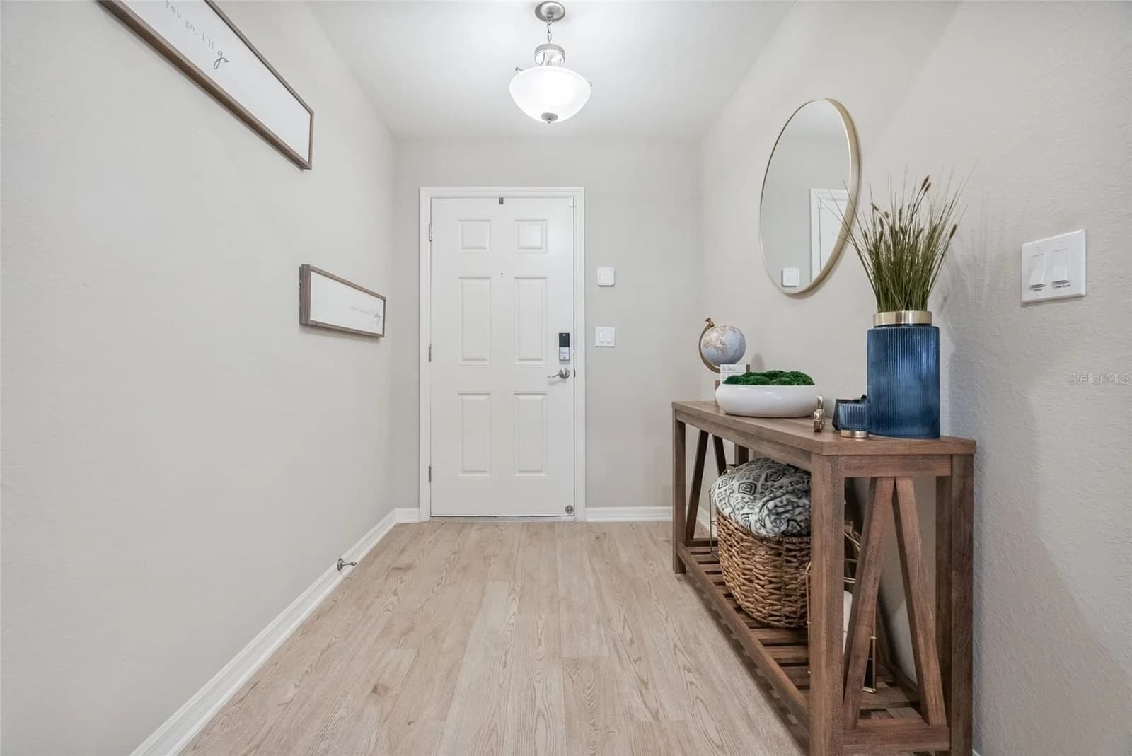 Photo 4 of 1094 TROPEA Lane