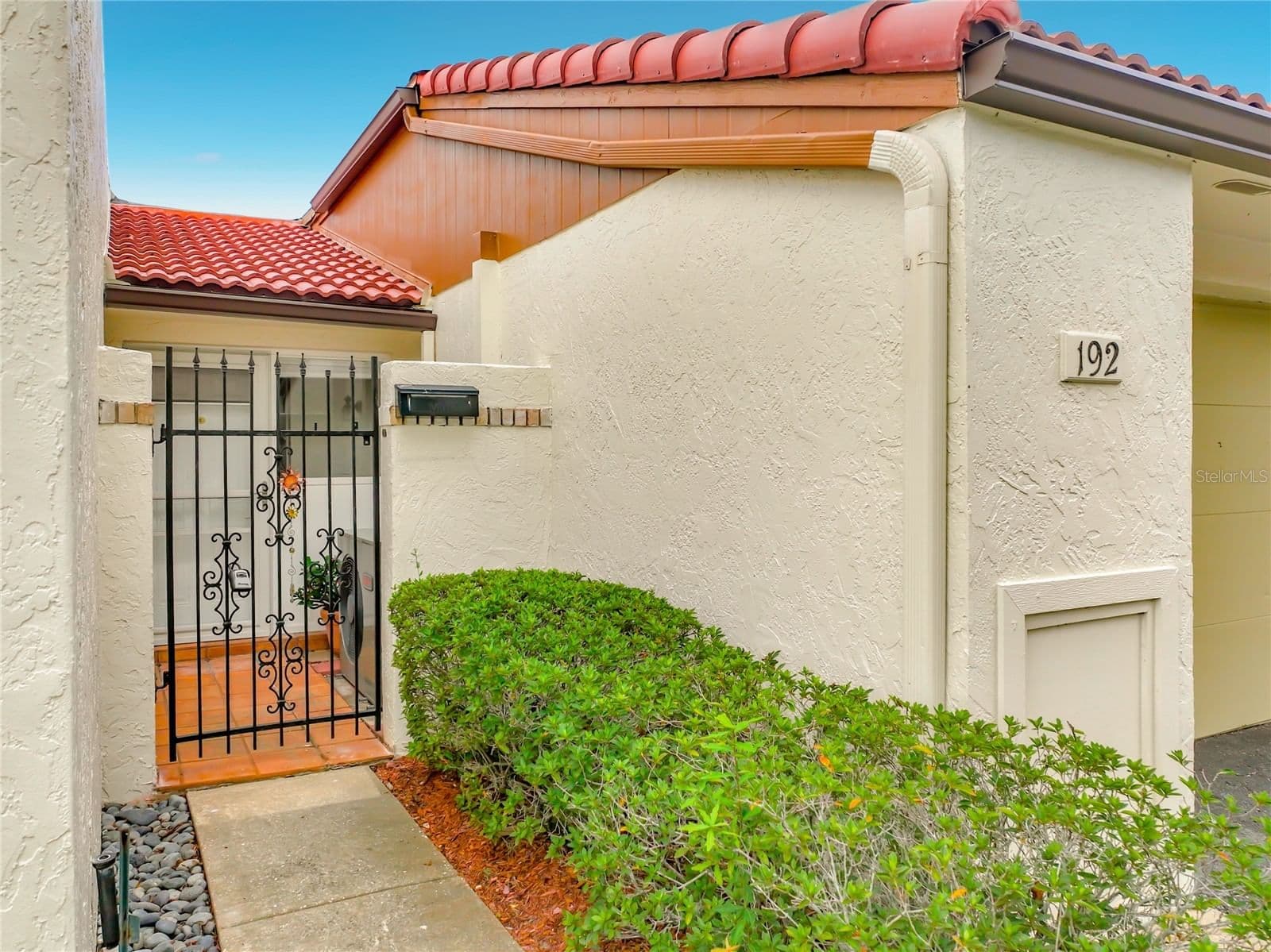 192 BALFOUR Drive #2