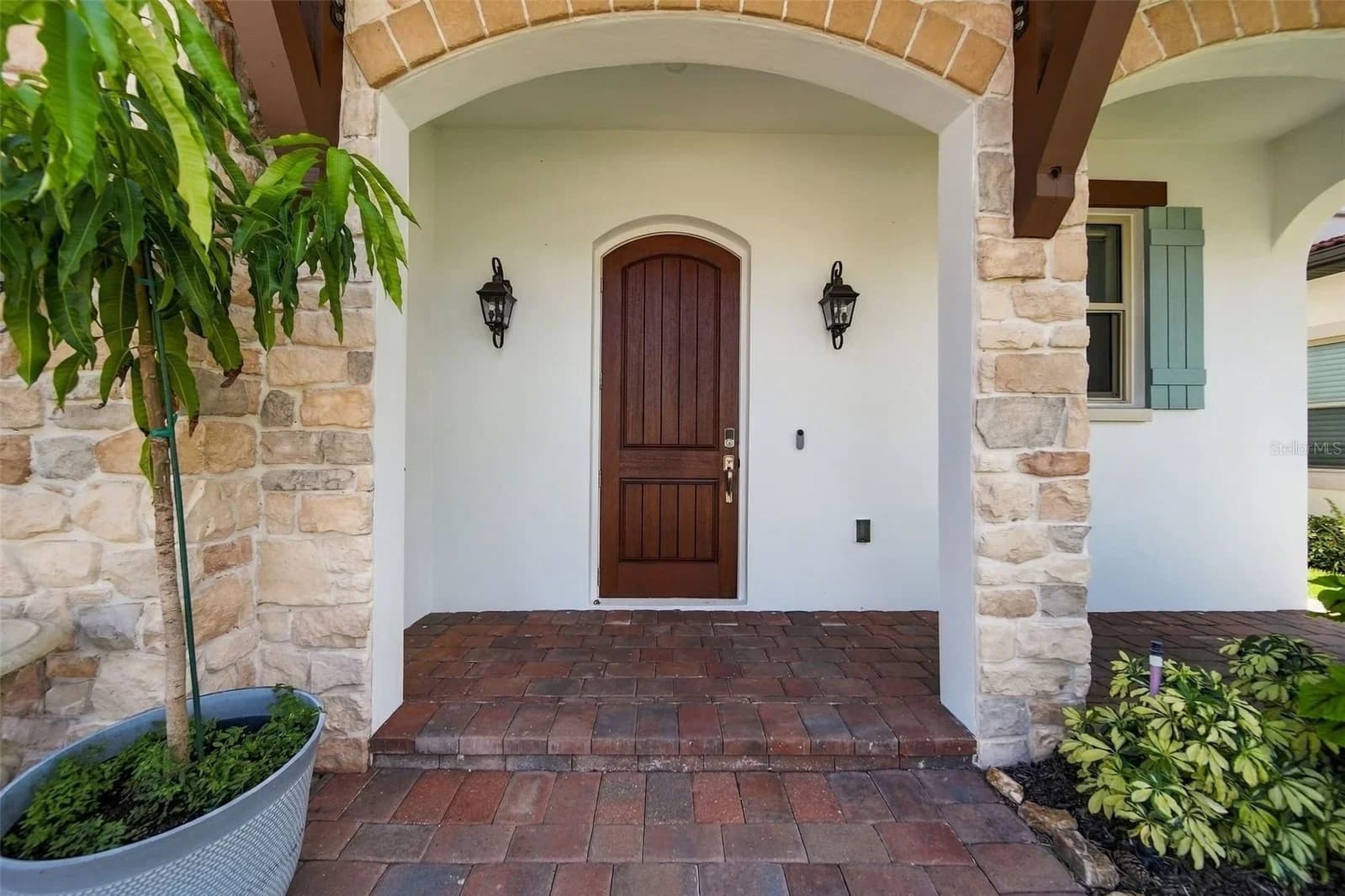 Photo 4 of 10397 ROYAL CYPRESS Way
