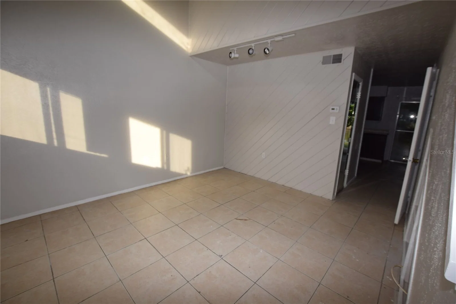 Photo 5 of 3916 CRAYRICH Circle #C-1