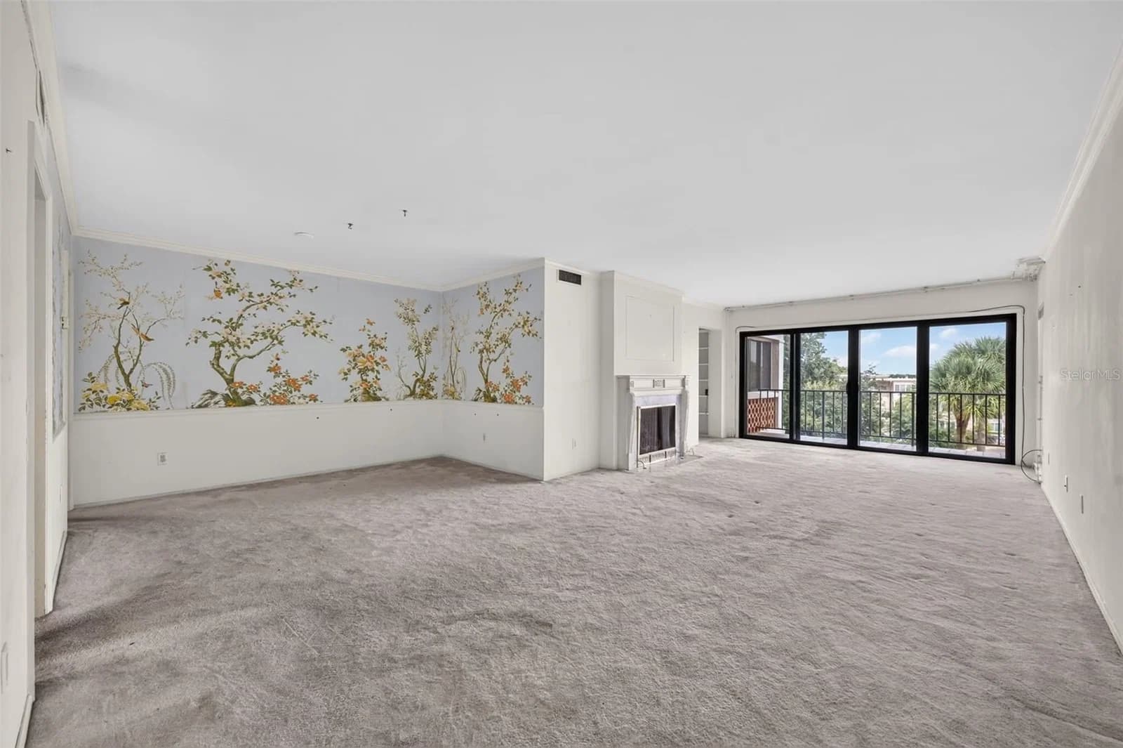 Photo 4 of 100 INTERLACHEN Avenue #401