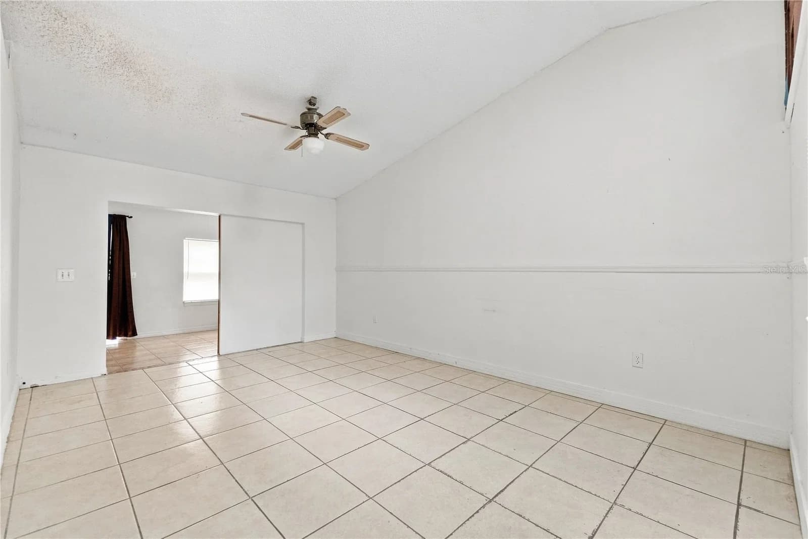 Photo 5 of 9966 BURL Way