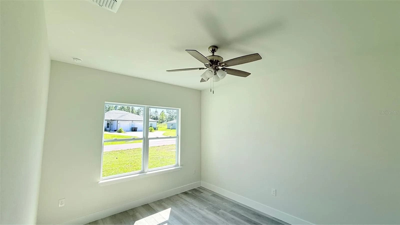 Photo 5 of 6505 140TH PLACE Road
