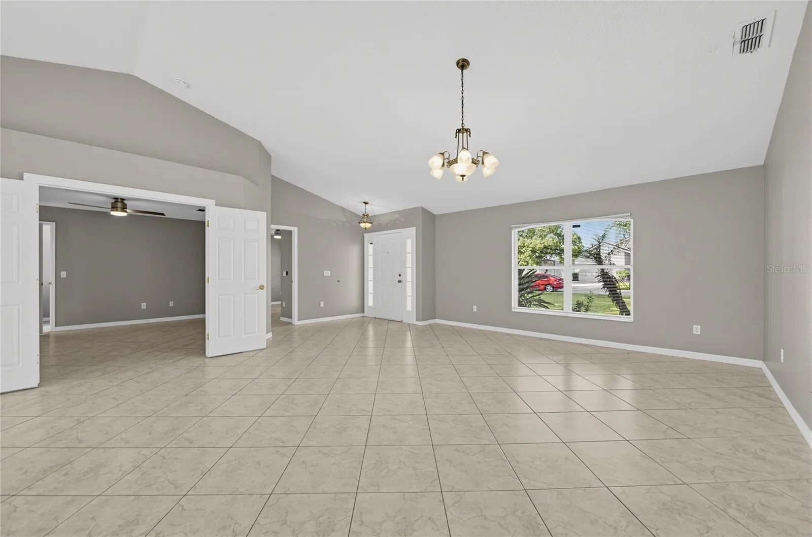 Photo 5 of 2549 ABNEY Avenue