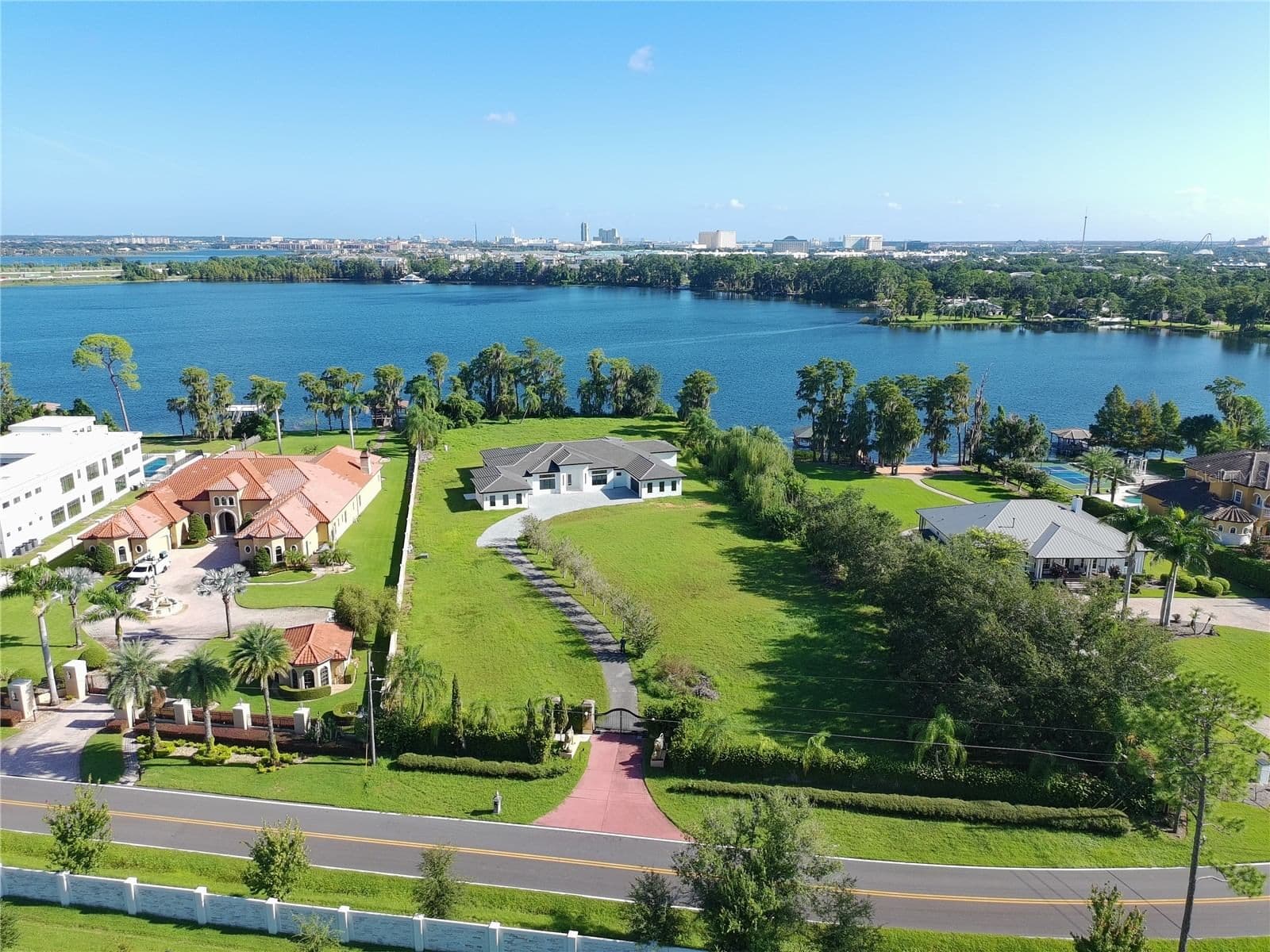 7240 LAKE WILLIS
