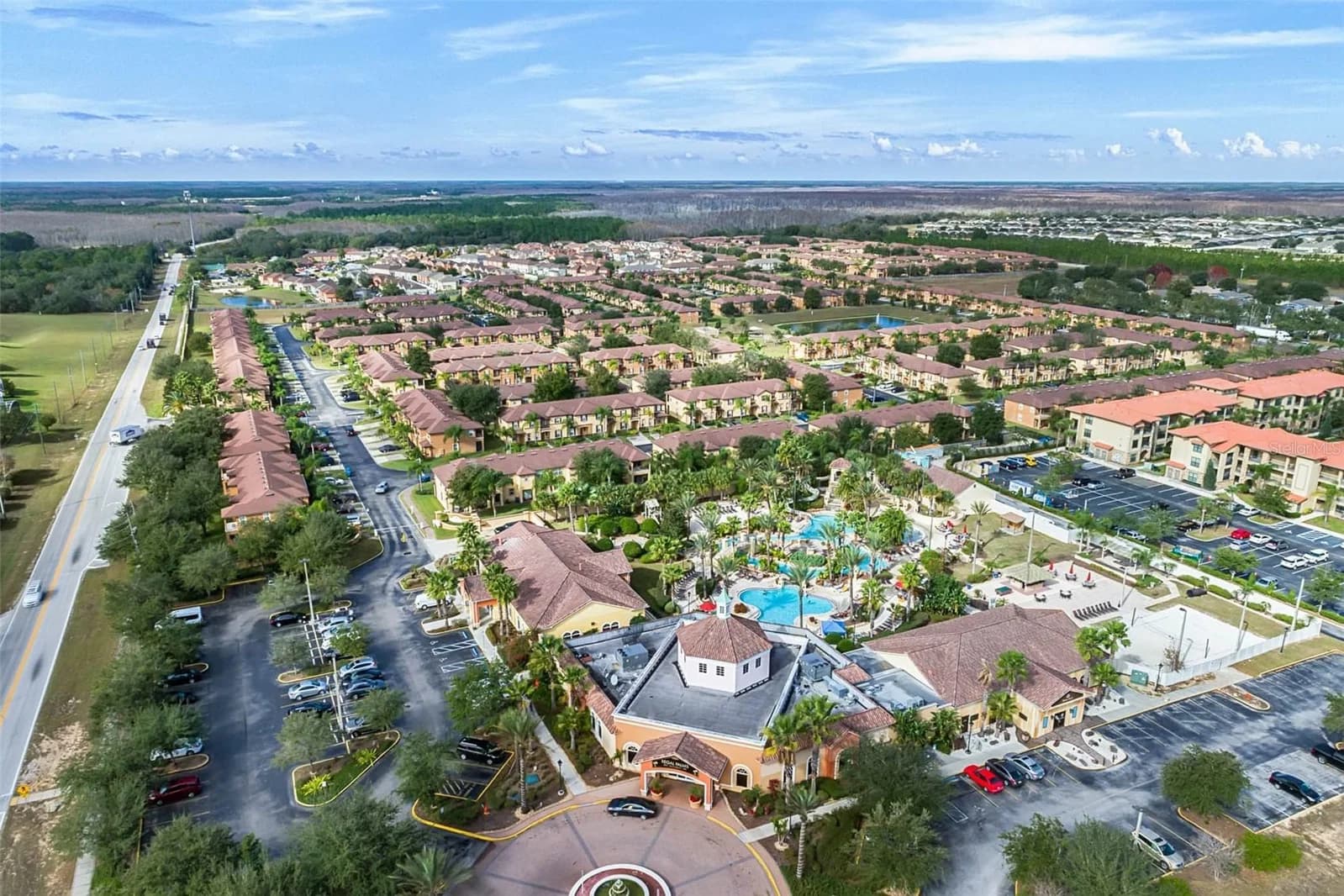 Photo 4 of 1134 CALABRIA Avenue