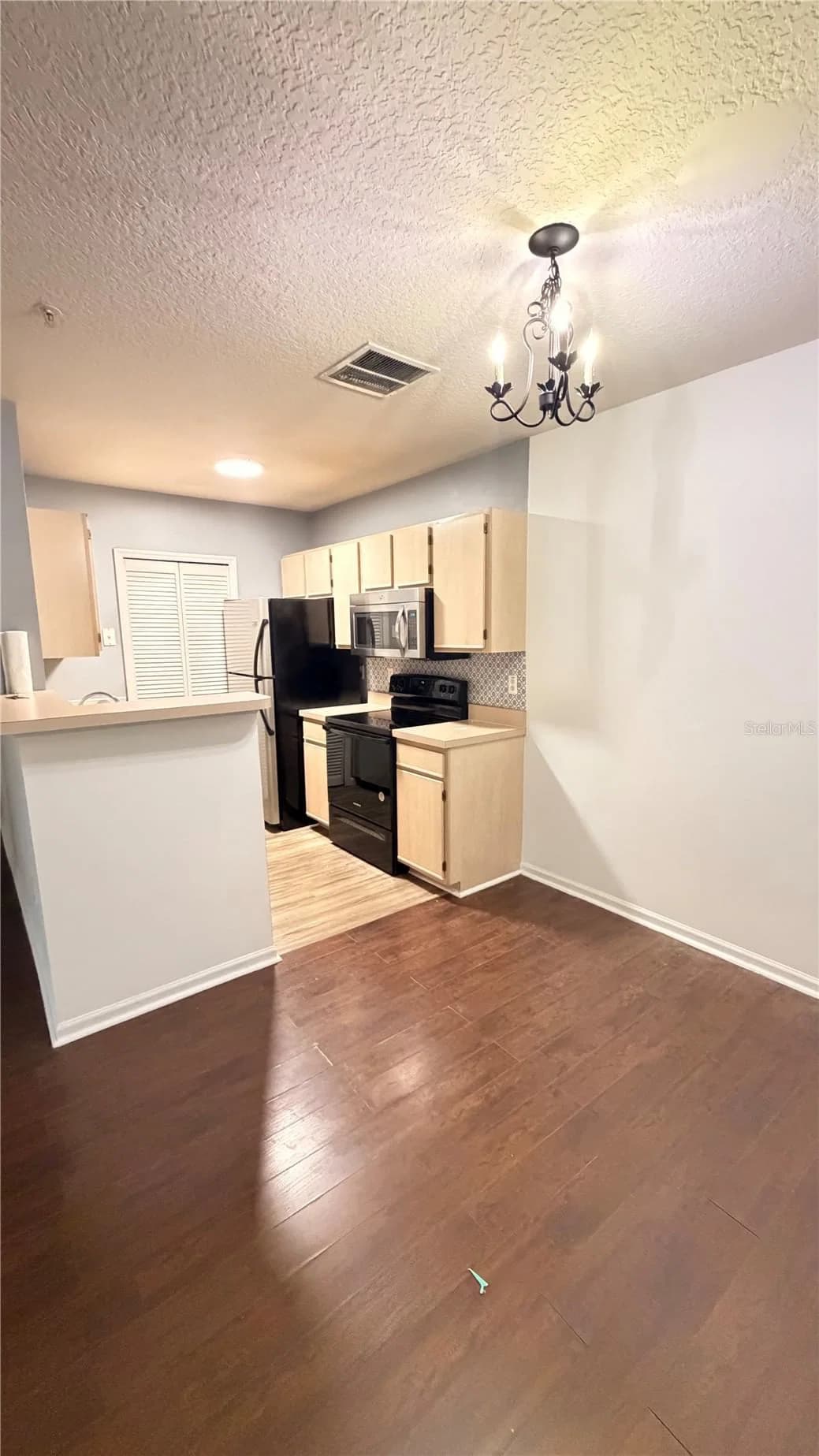 Photo 4 of 4348 KIRKMAN Road #813
