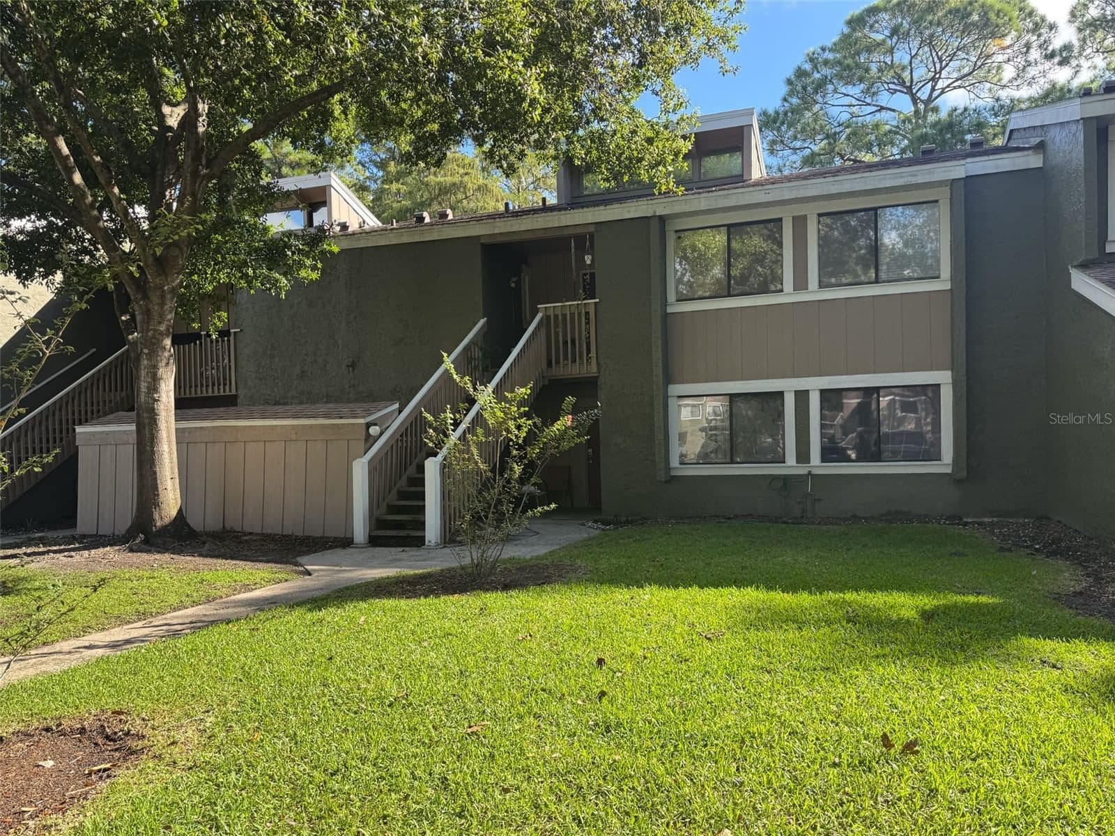5885 WINDHOVER Drive #4E