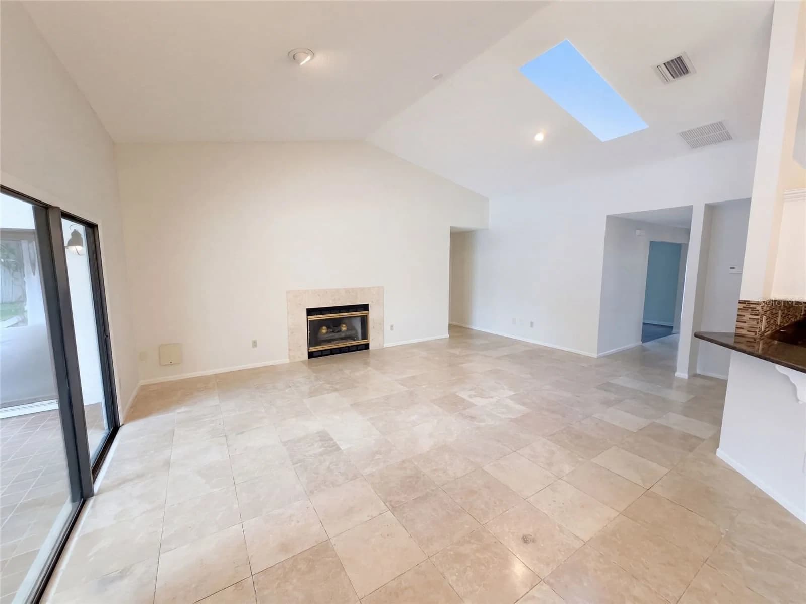 3339 PAISLEY Circle