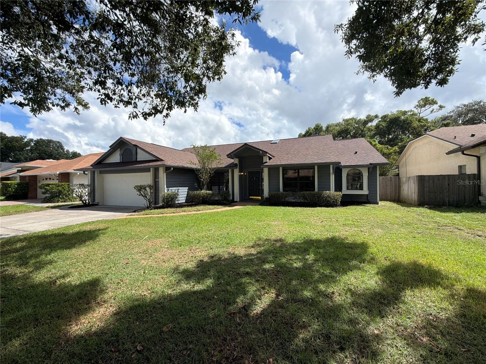 3339 PAISLEY Circle
