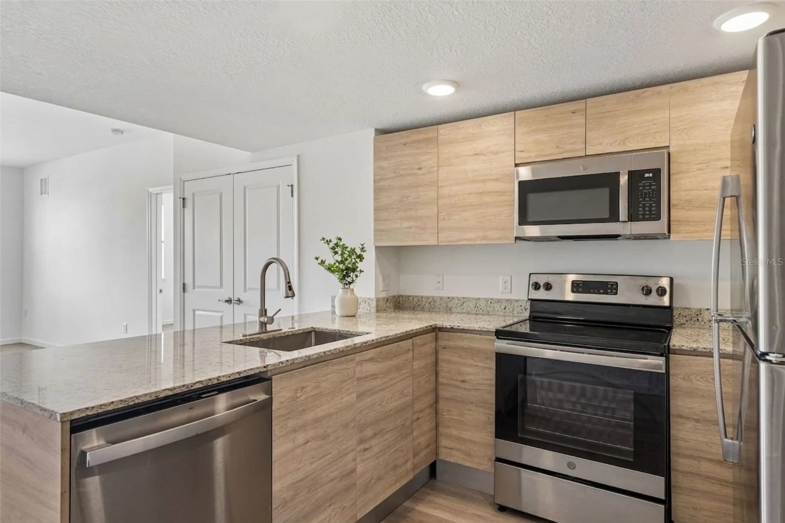 Photo 4 of 1210 SOUTHSTATION Place #202