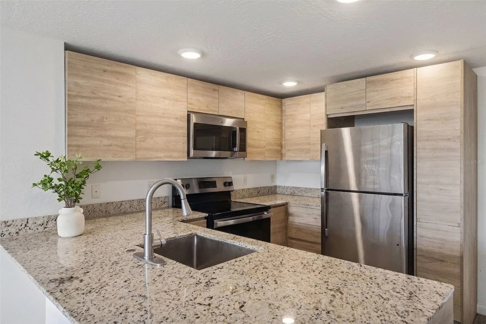 Photo 5 of 1210 SOUTHSTATION Place #202