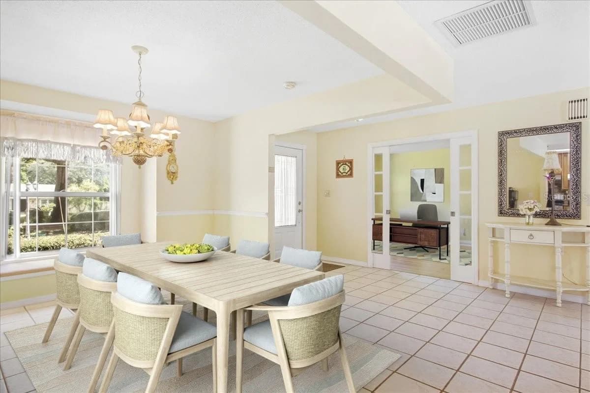 Photo 4 of 326 HORNBEAM Drive