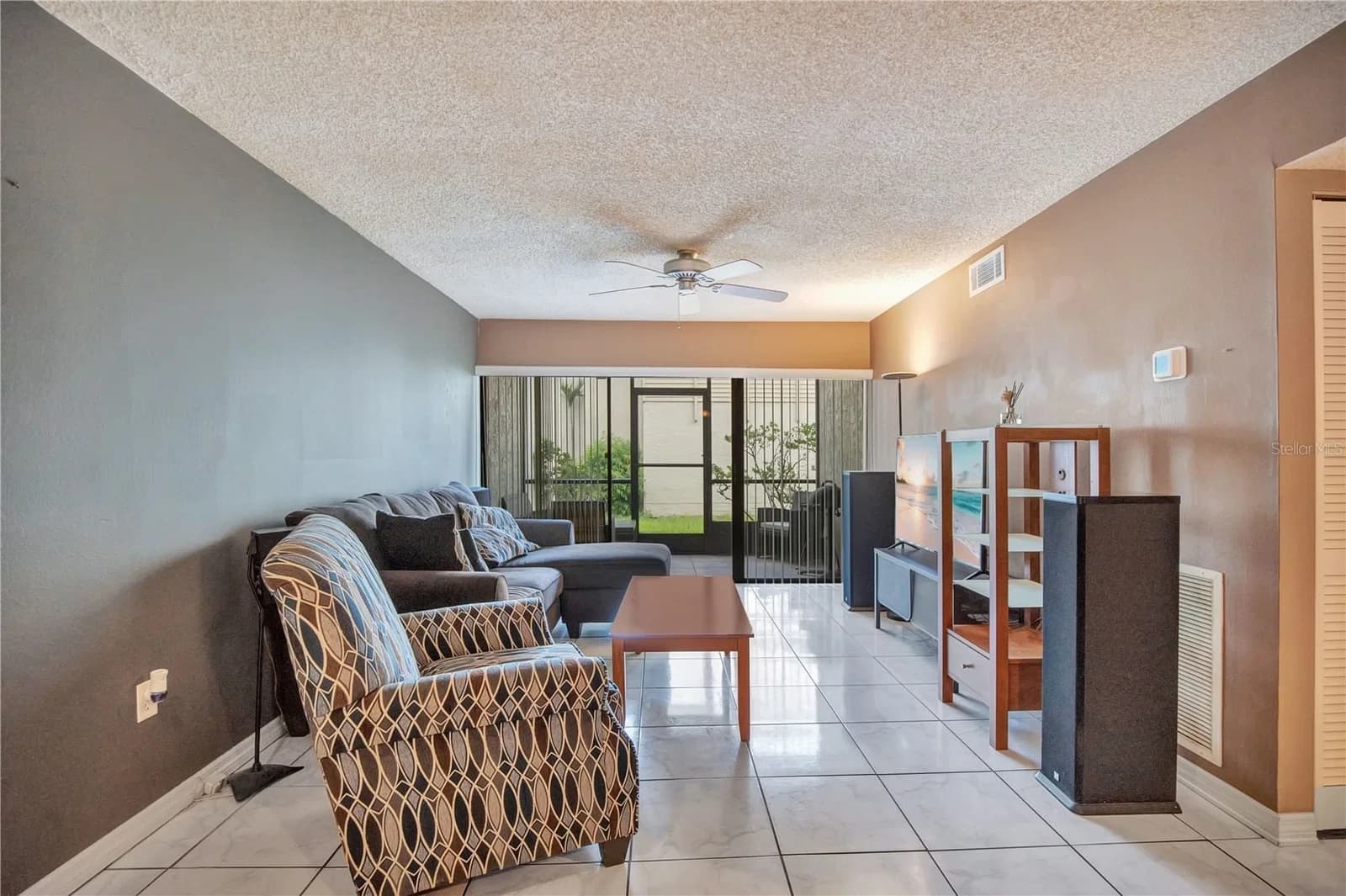 3278 SEMORAN Boulevard #12