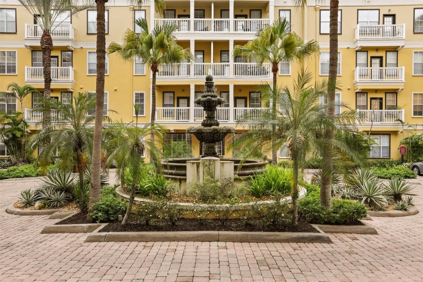860 ORANGE Avenue #323