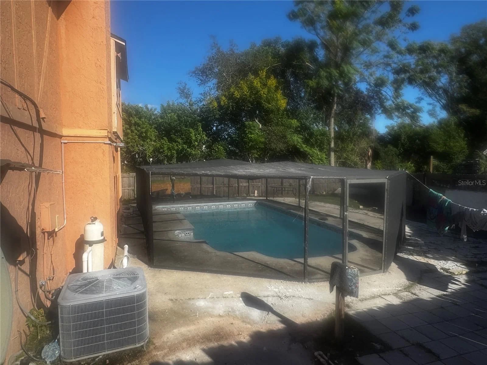 Photo 4 of 5300 FERNHILL Court