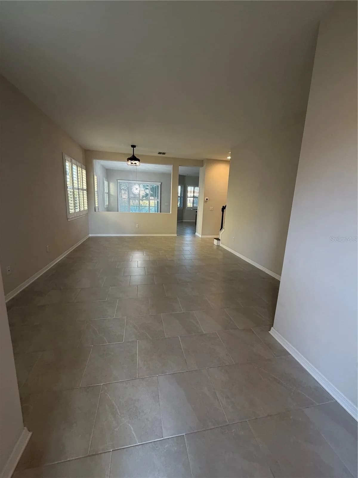 Photo 5 of 13183 WOODFORD Street
