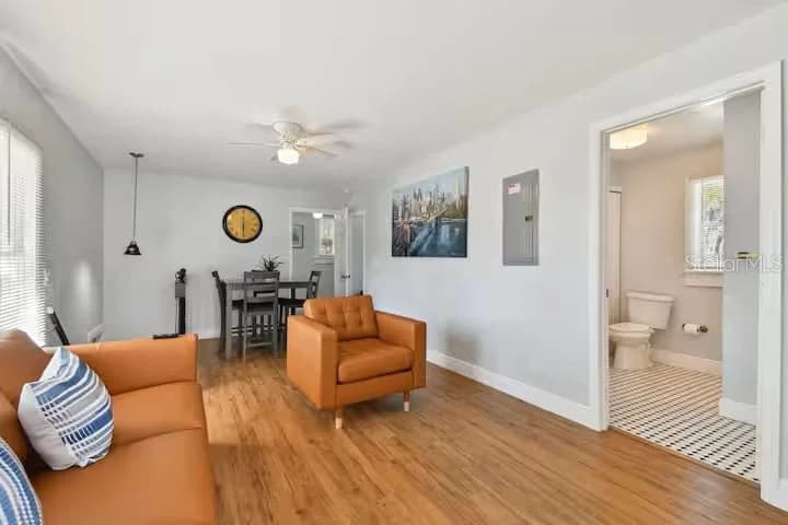 1501 WOODWARD Street