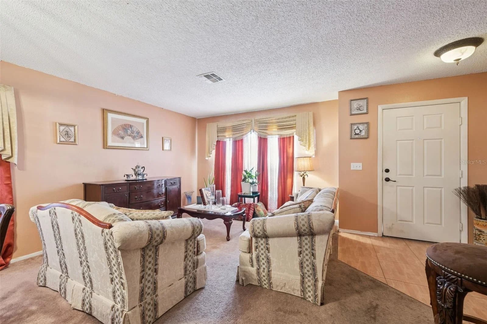 Photo 4 of 1134 KEMPTON CHASE Parkway