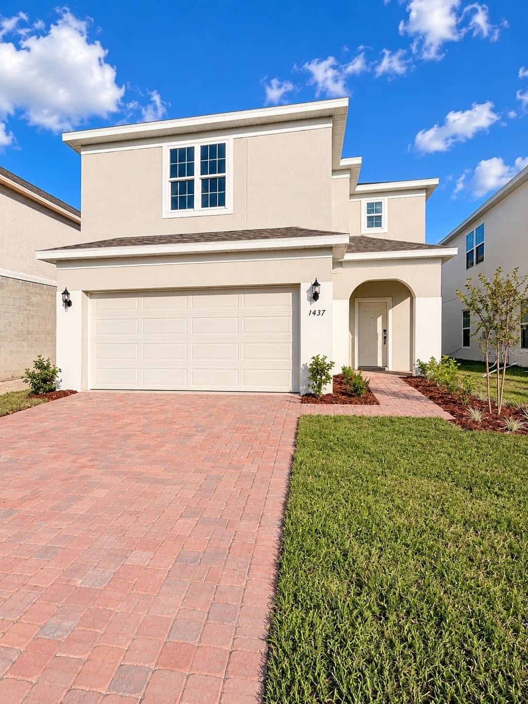 1437 SAWGRASS HAMMOCK Lane