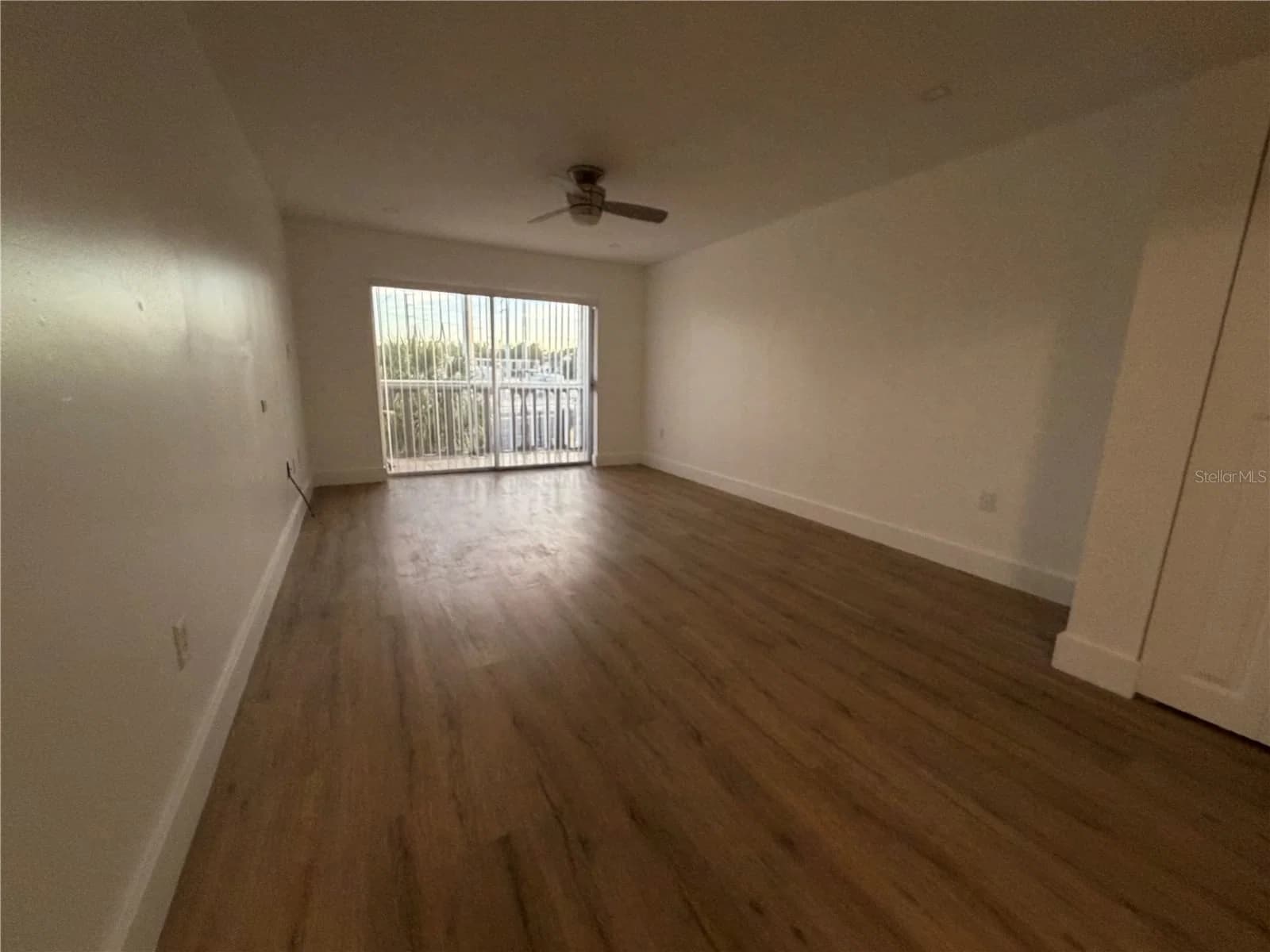 2225 HOLDEN Avenue #210