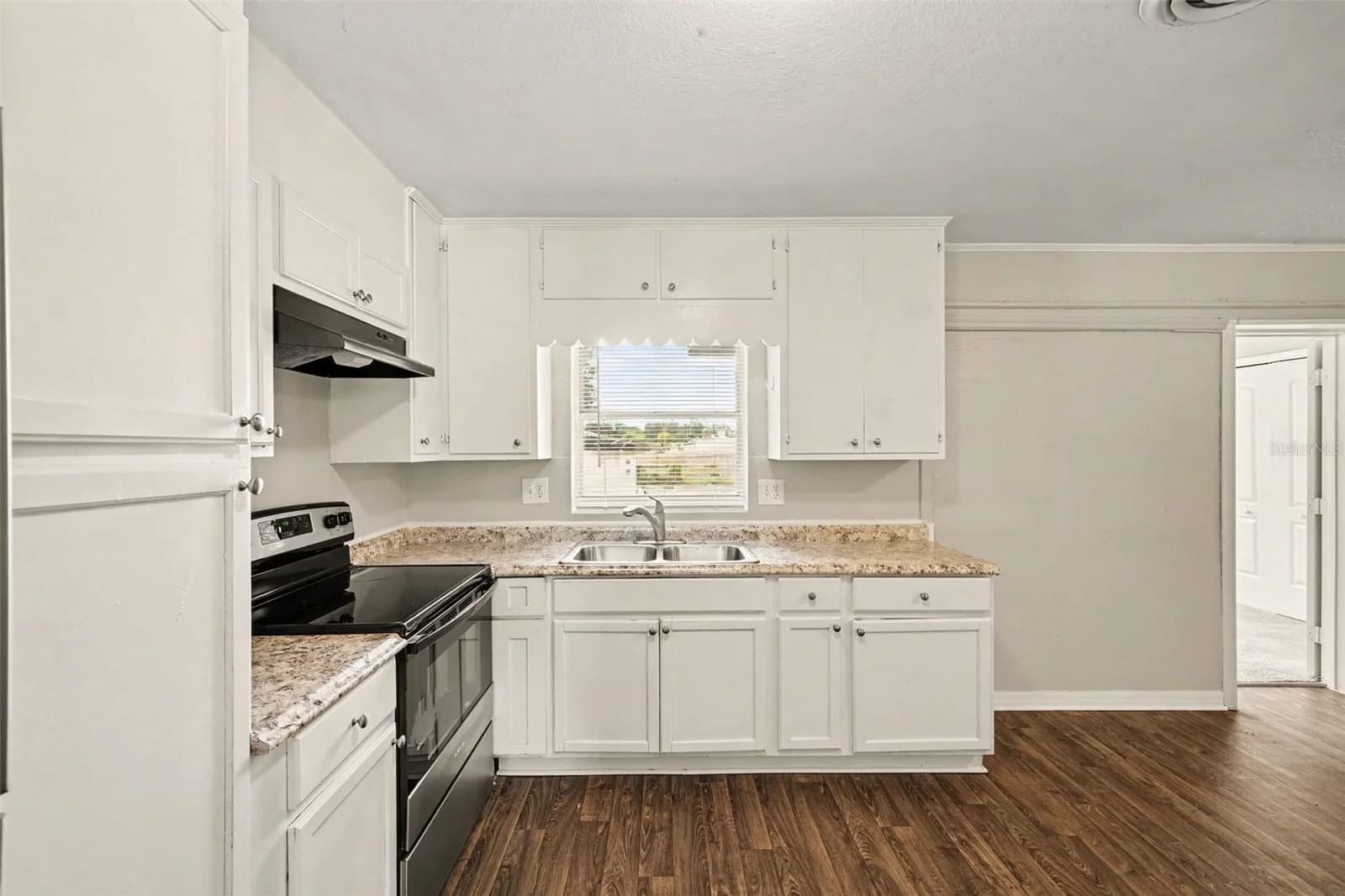Photo 4 of 4207 WD JUDGE Drive #W