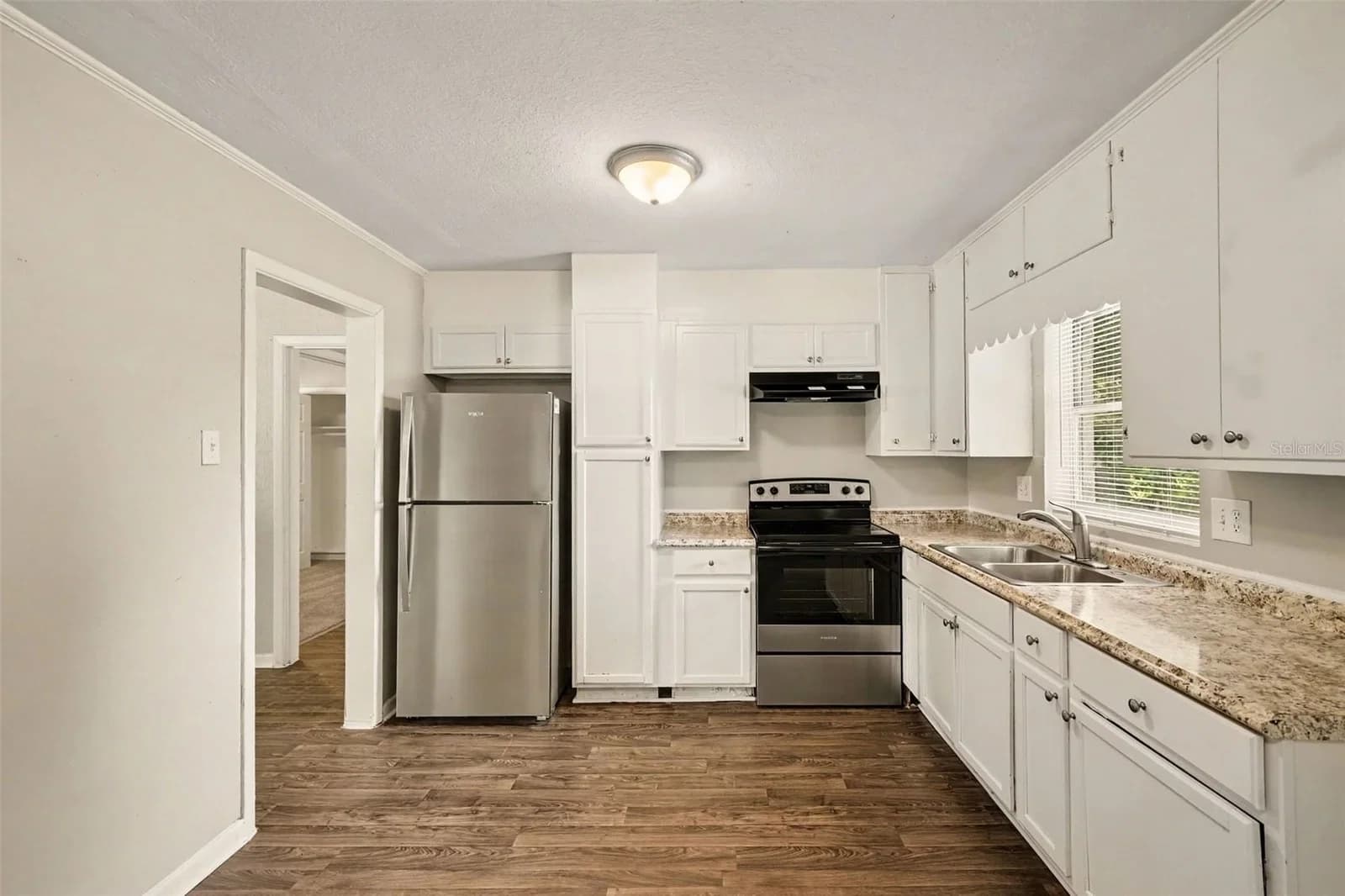Photo 5 of 4207 WD JUDGE Drive #W