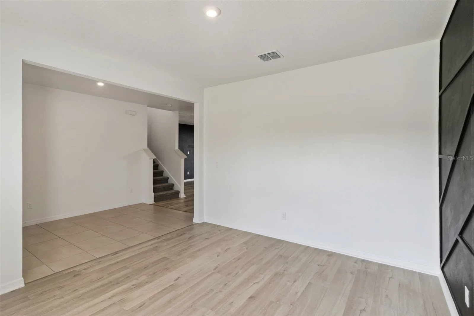 Photo 5 of 4108 DEERMOSS Drive